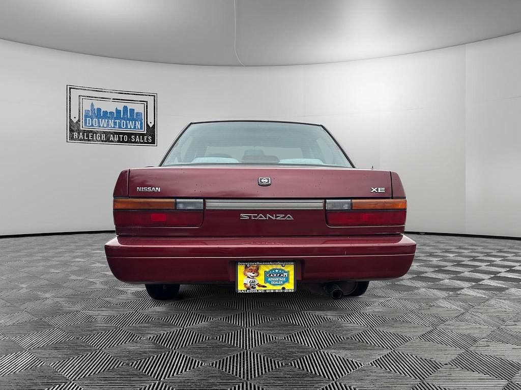 1992 Nissan Stanza SE image 6