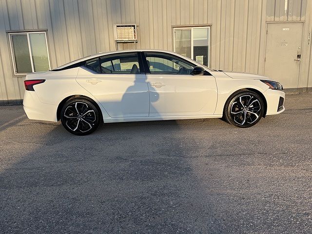 2023 Nissan Altima