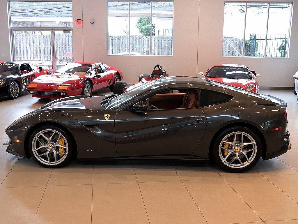 2014 Ferrari F12 Berlinetta image 2