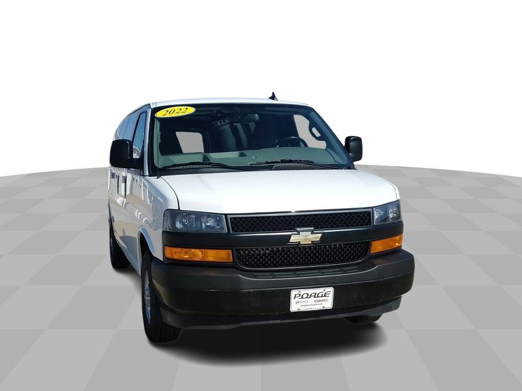 2022 Chevrolet Express 2500 image 2