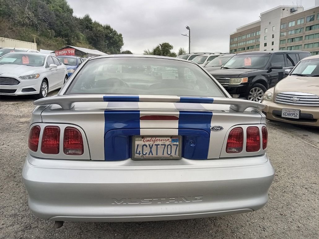 1998 Ford Mustang Base image 3