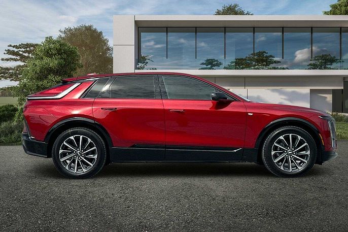2025 Cadillac Lyriq