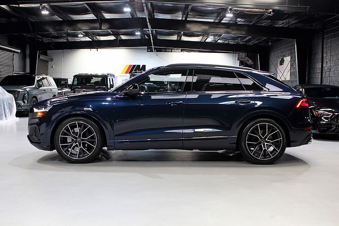 2023 Audi SQ8