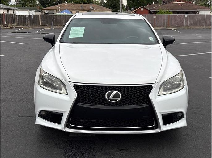 2015 Lexus LS