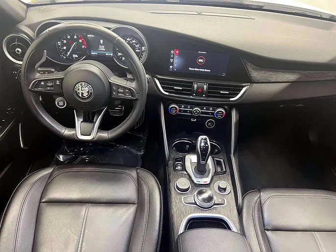 2022 Alfa Romeo Giulia