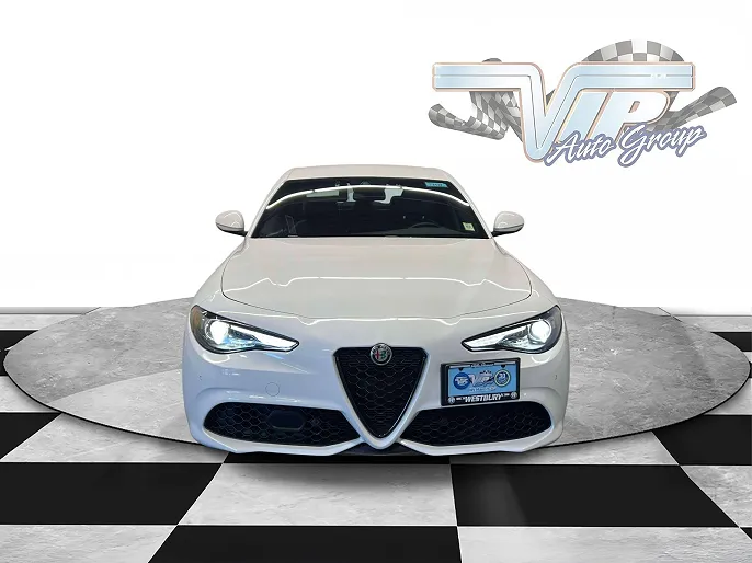 2022 Alfa Romeo Giulia
