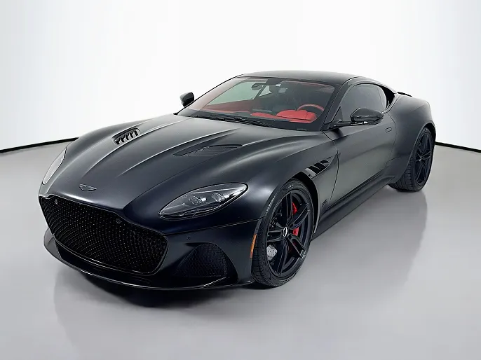 2023 Aston Martin DBS