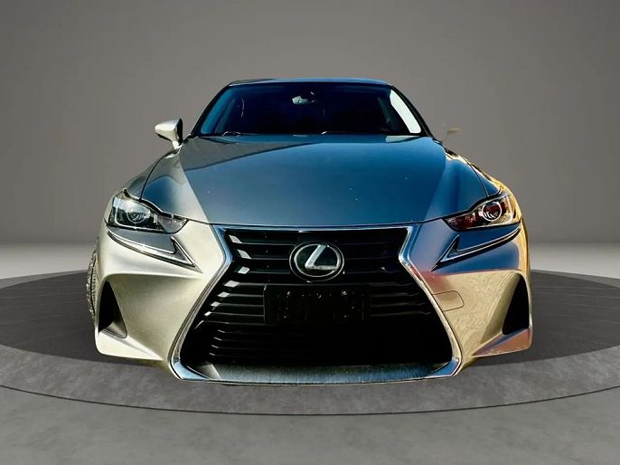 2018 Lexus IS