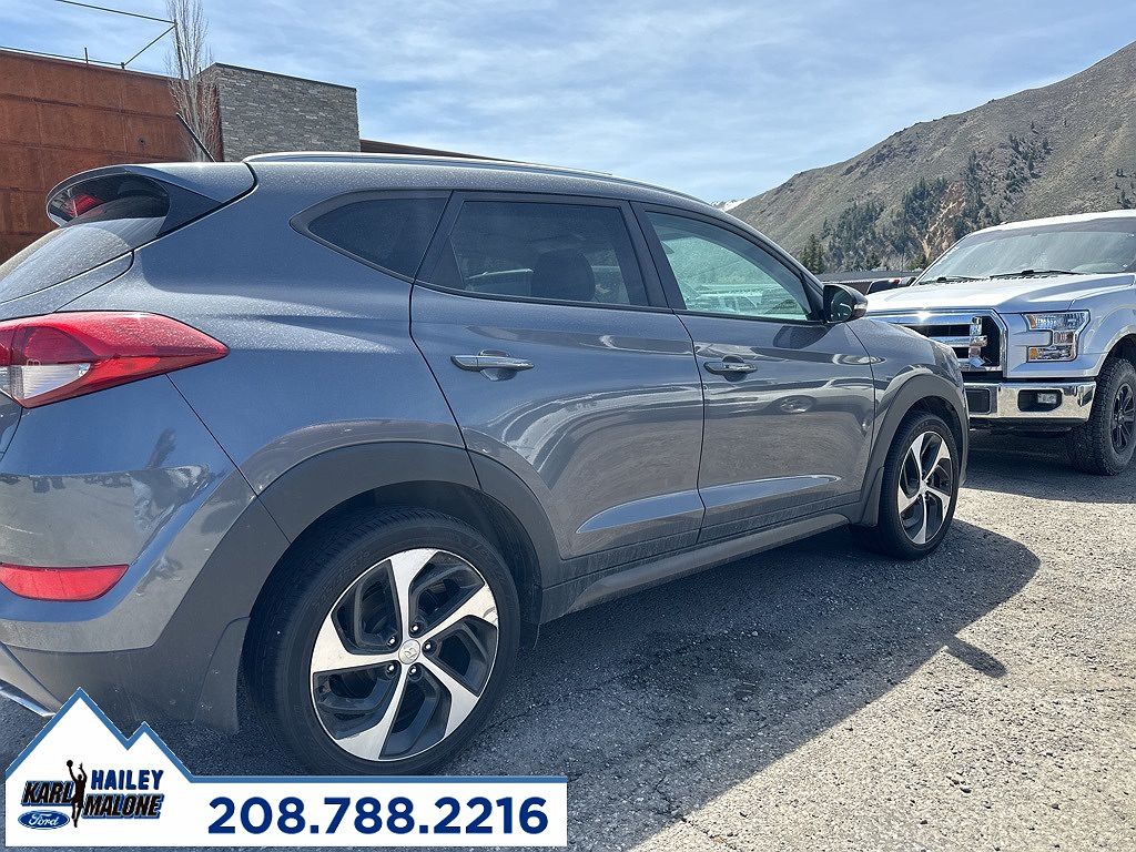 2016 Hyundai Tucson Sport image 3