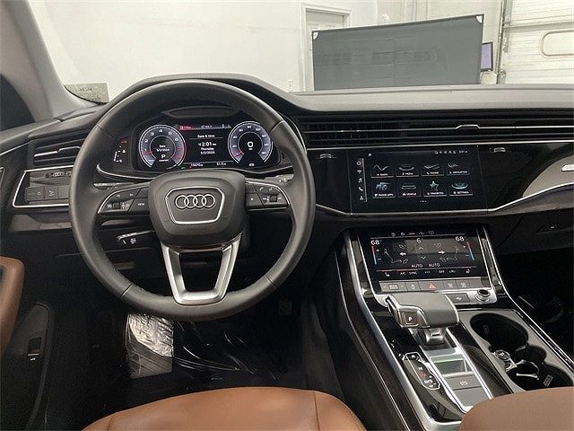 2022 Audi Q8 Premium image 4