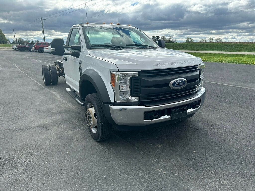 2018 Ford F-550 XL image 4