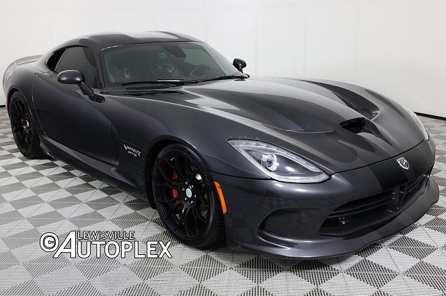 2017 Dodge Viper GTS image 2