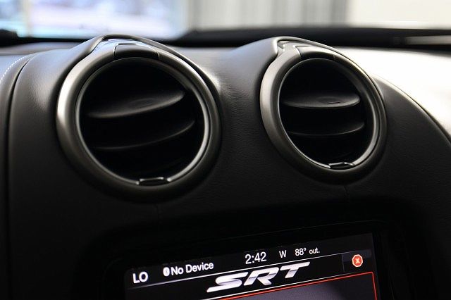 2017 Dodge Viper GTS image 31