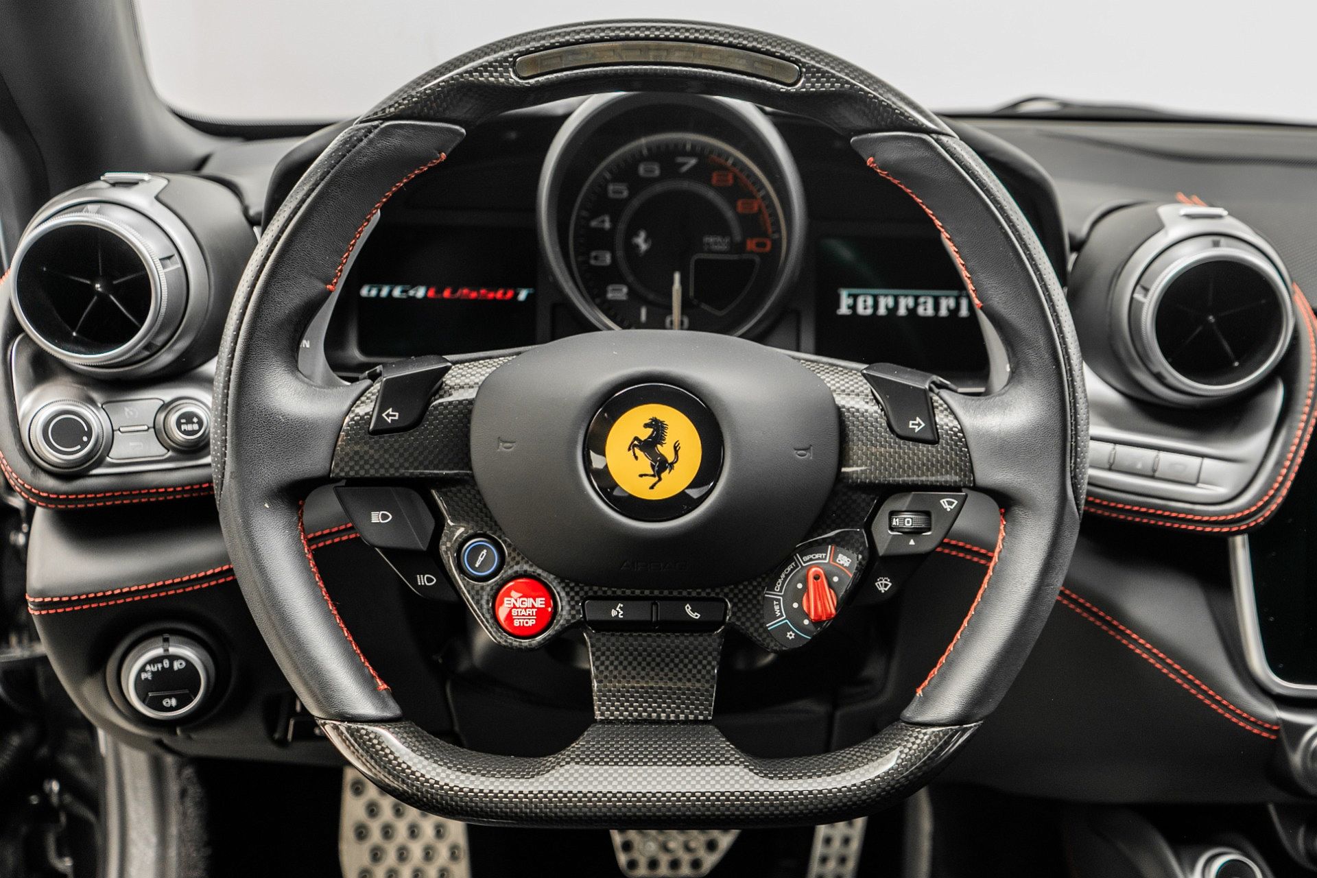 2019 Ferrari GTC4Lusso T image 13