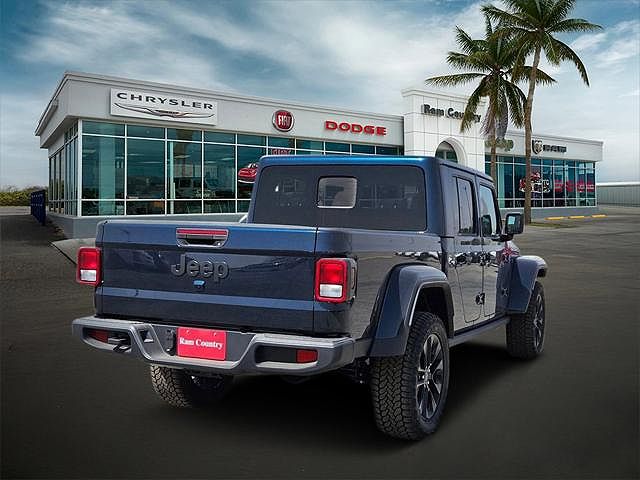 2025 Jeep Gladiator