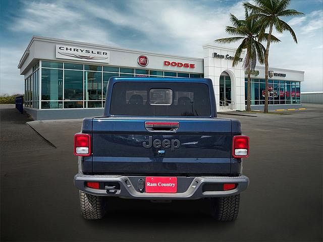 2025 Jeep Gladiator
