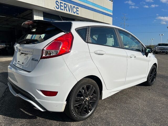 2019 Ford Fiesta ST Line image 5