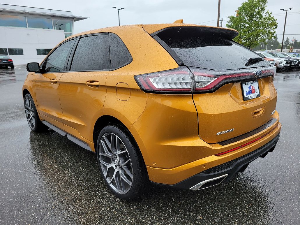 2016 Ford Edge Sport image 5