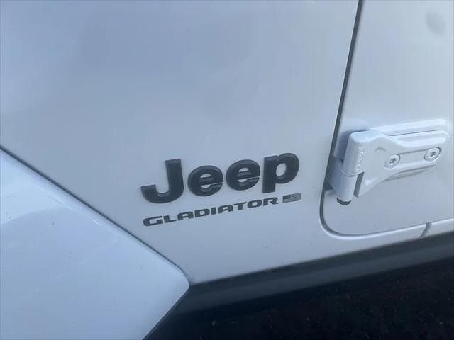 2025 Jeep Gladiator