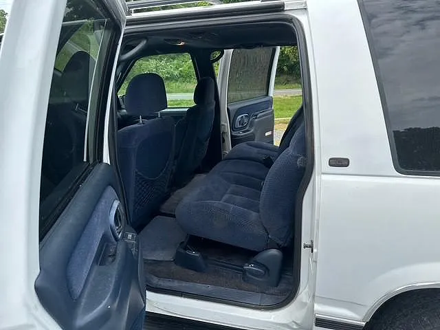 1999 GMC Suburban