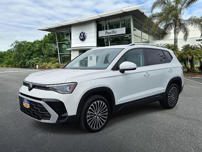 2025 Volkswagen Taos