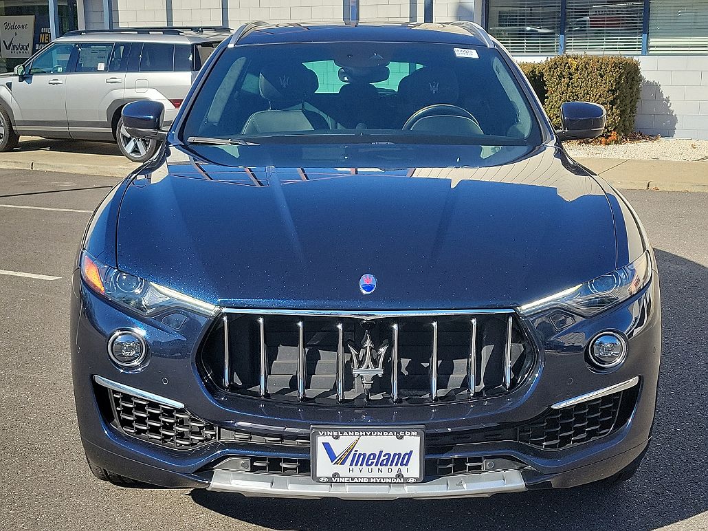 2019 Maserati Levante null image 1