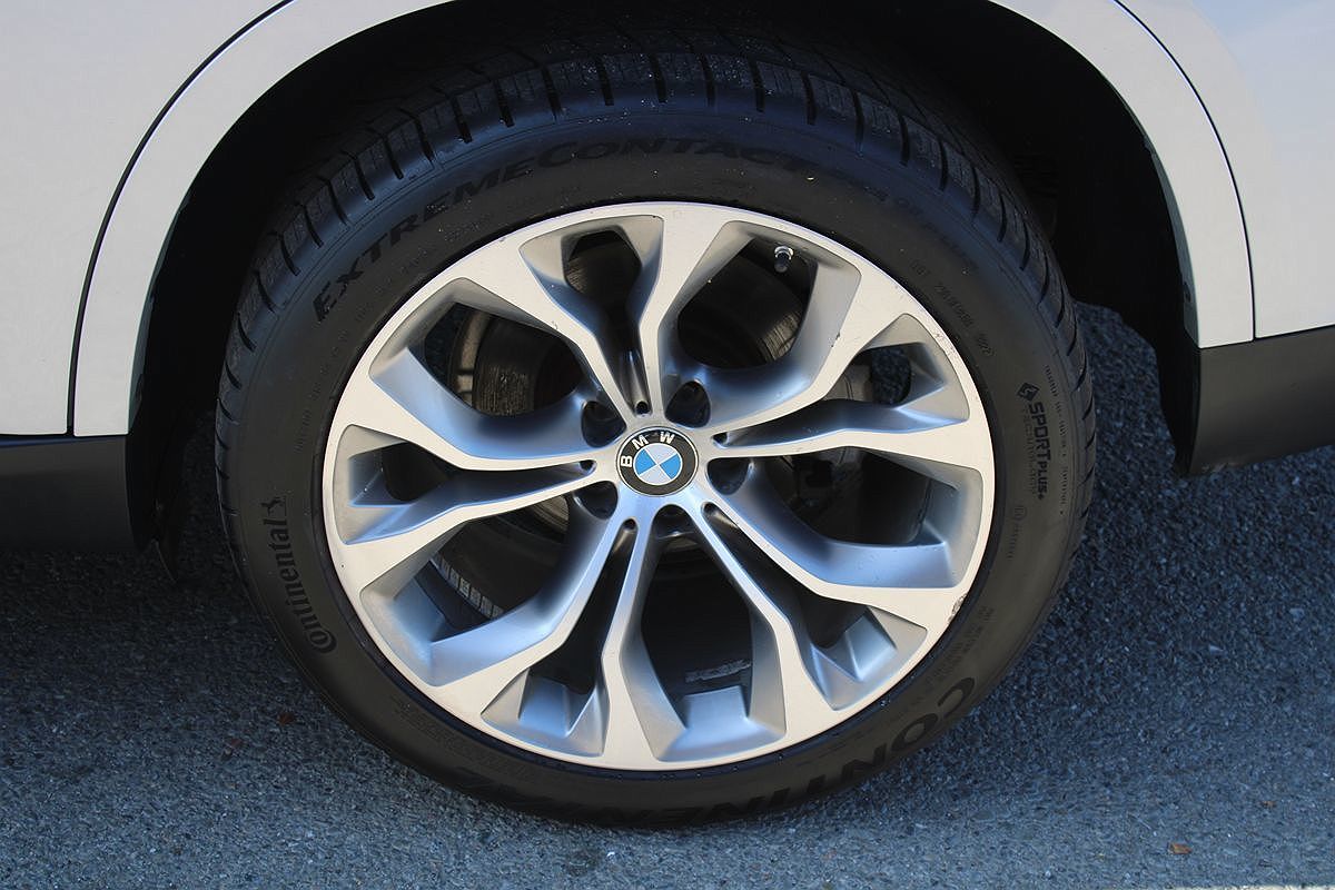 2016 BMW X5 xDrive40e image 21