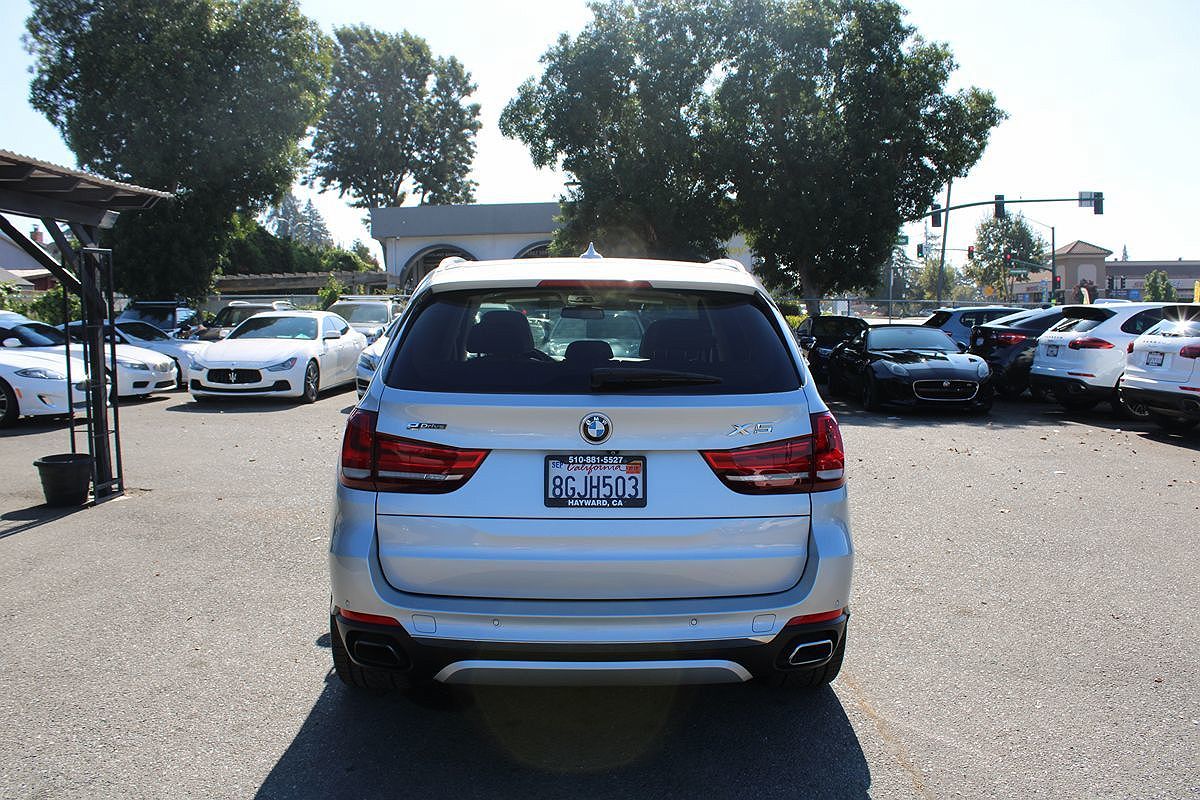 2016 BMW X5 xDrive40e image 5