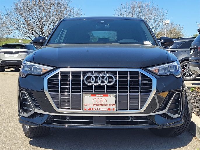 2022 Audi Q3