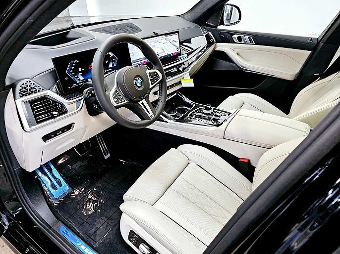 2025 BMW X7