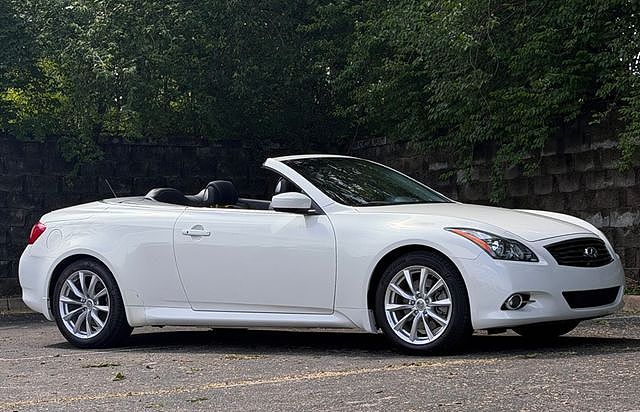2012 Infiniti G37