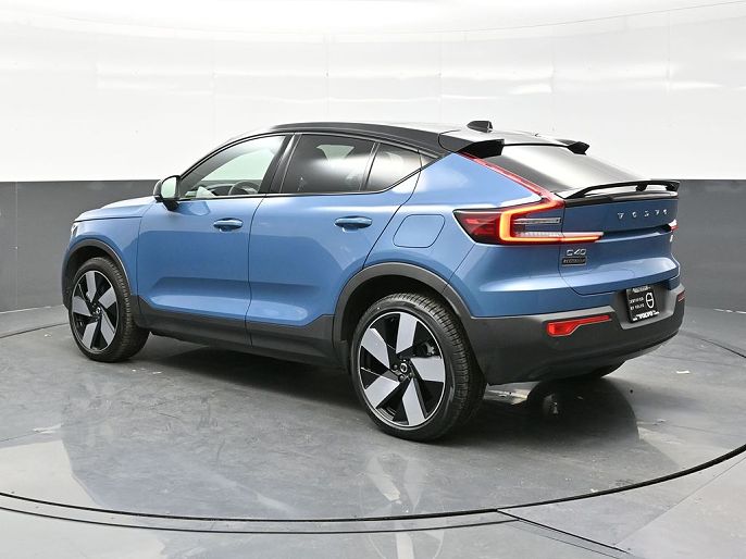 2022 Volvo C40