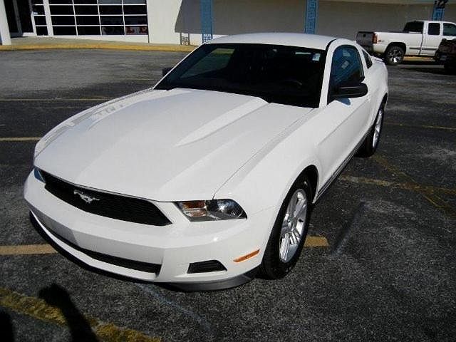 2011 Ford Mustang null image 23