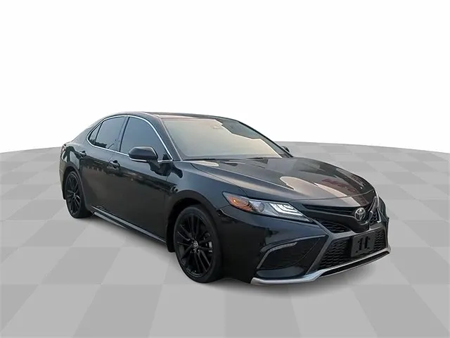 2022 Toyota Camry XSE image 1