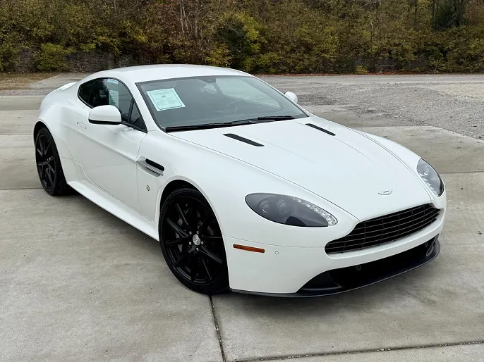 2015 Aston Martin V8 Vantage