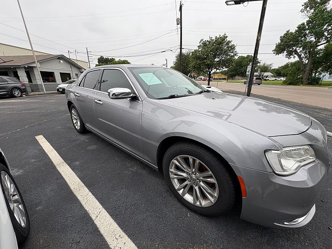 2017 Chrysler 300