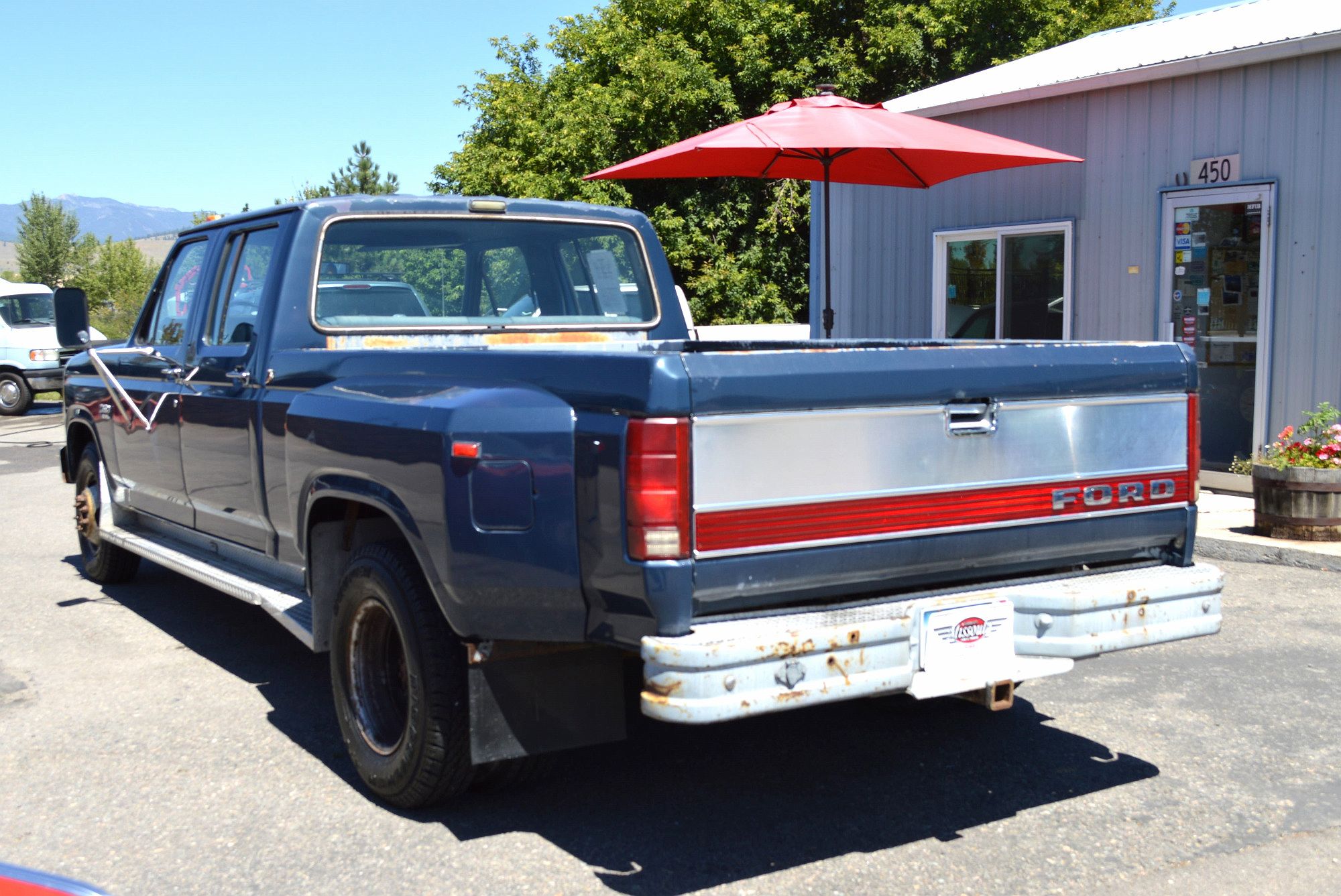 1986 Ford F-350 null image 8