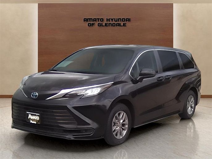 2023 Toyota Sienna