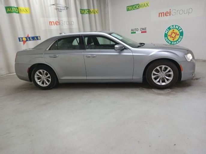 2016 Chrysler 300