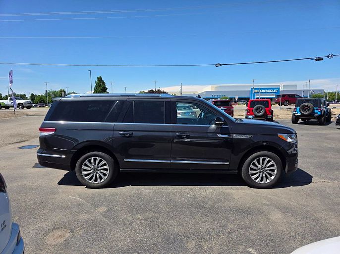 2022 Lincoln Navigator L
