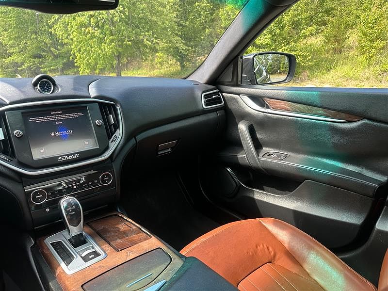 2016 Maserati Ghibli
