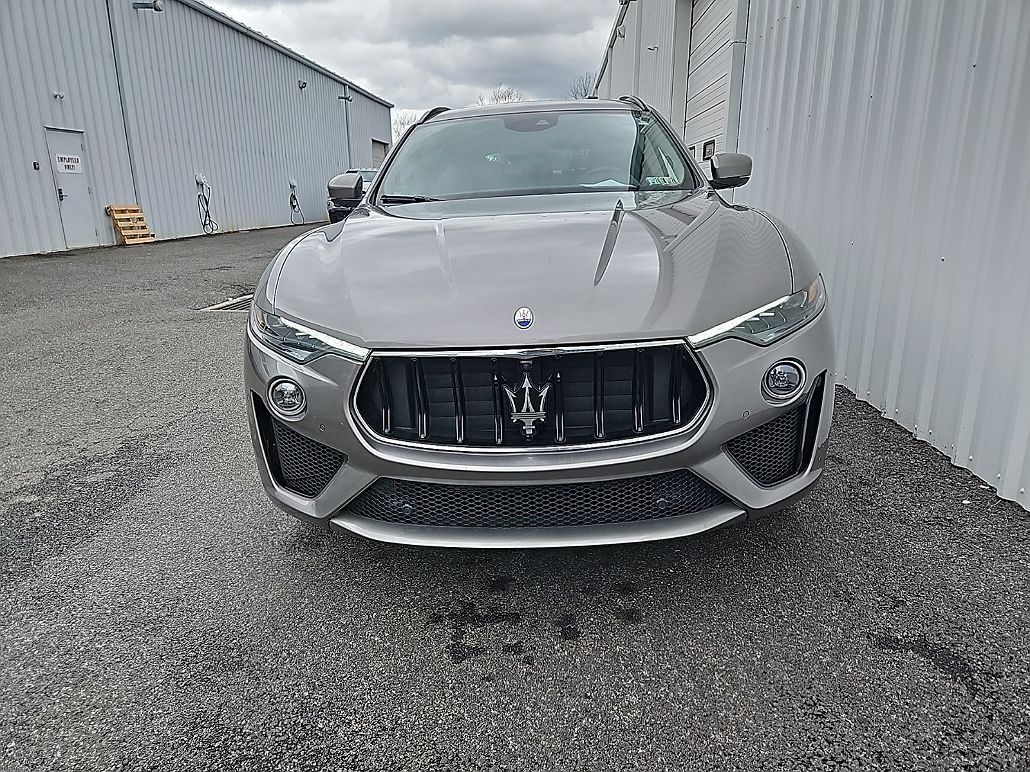 2019 Maserati Levante GTS image 2