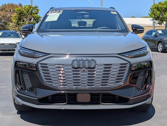 2025 Audi SQ6 e-tron