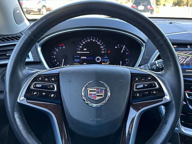 2016 Cadillac SRX Luxury image 16
