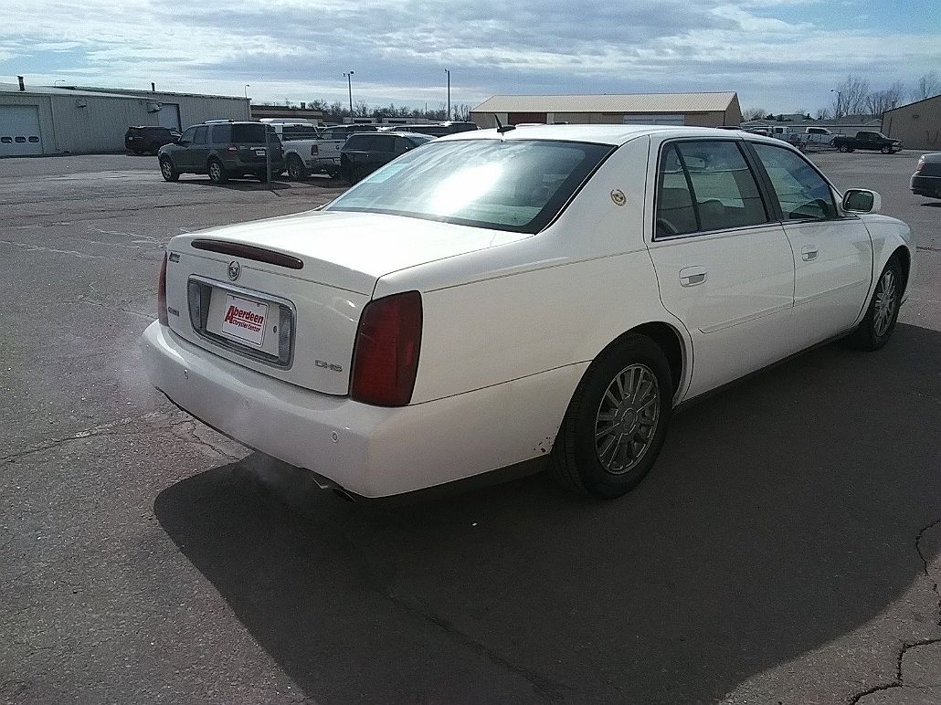 2005 Cadillac DeVille DHS image 4