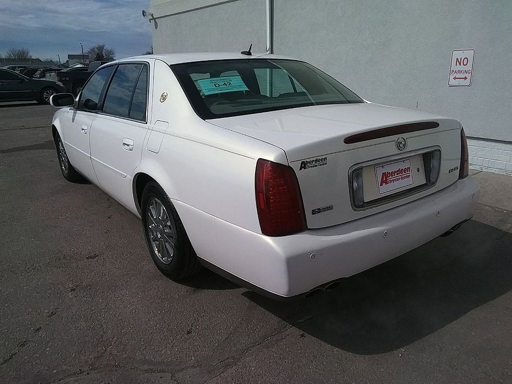2005 Cadillac DeVille DHS image 5