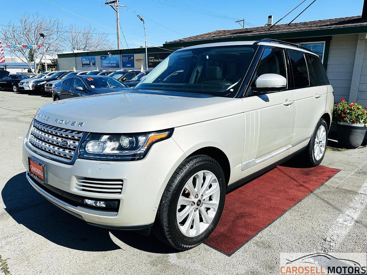 2013 Land Rover Range Rover HSE image 2