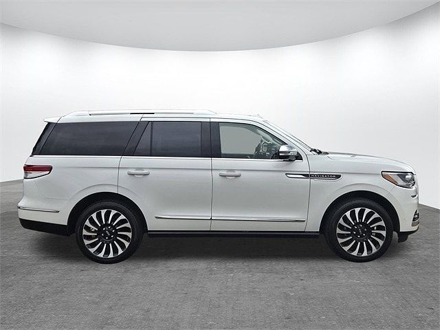 2023 Lincoln Navigator