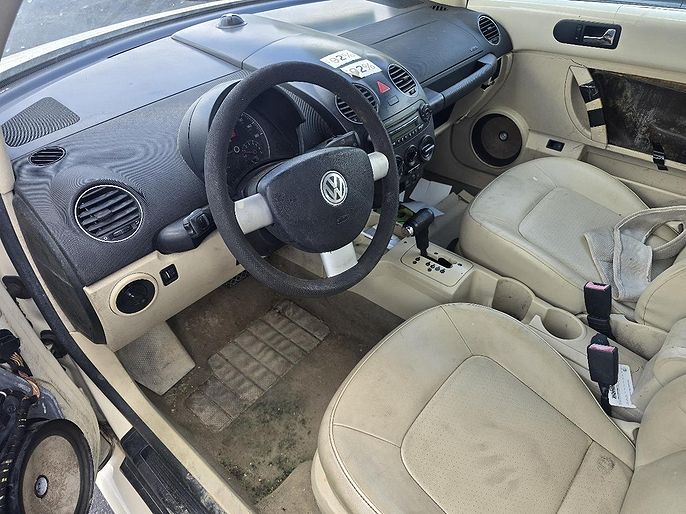 2008 Volkswagen New Beetle