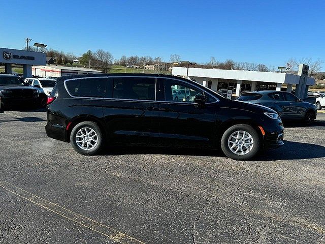 2025 Chrysler Pacifica